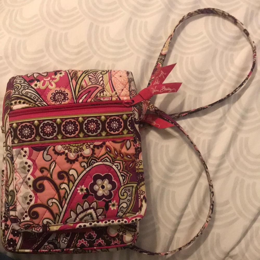 BRAND NEW Vera Bradley crossbody pink purse.